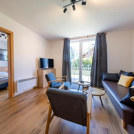 Haus Aineckblick 2 *