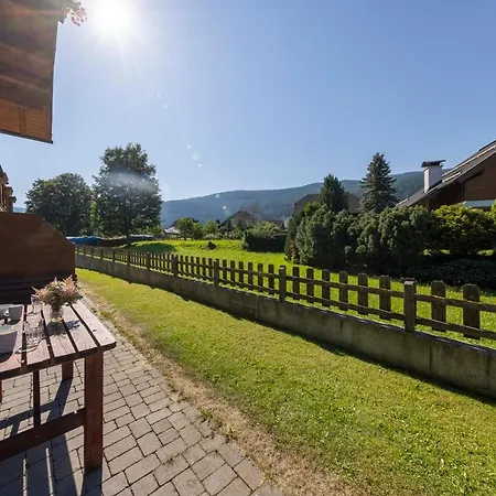 Haus Aineckblick 2 Apartament