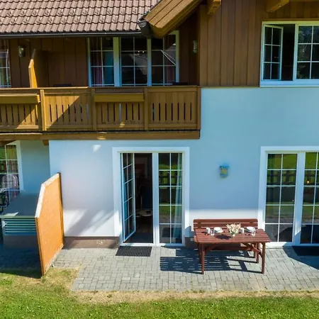 Haus Aineckblick 2 *