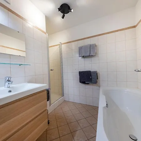 Apartment Haus Aineckblick 2 Sankt Margarethen im Lungau