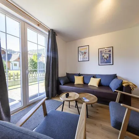 Haus Aineckblick 2 *