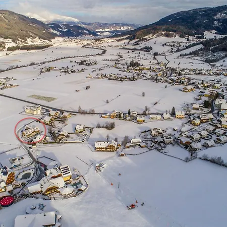Haus Aineckblick 2 شقة